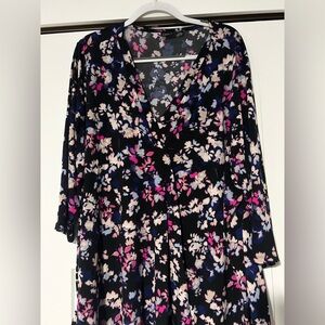 Women’s Plus 26/28 lightweight 3/4 length sleeve shirt